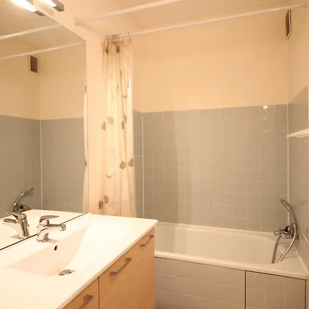 Duplex 90m² Avec Parking, 2 Chambres, 6 Couchages, Proche Thermes, Wifi Inclus - Fr-1-415-136 *